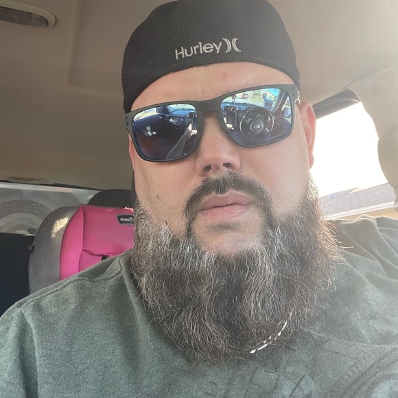 Meet your Posher, Shawn - Picture 1 of 1